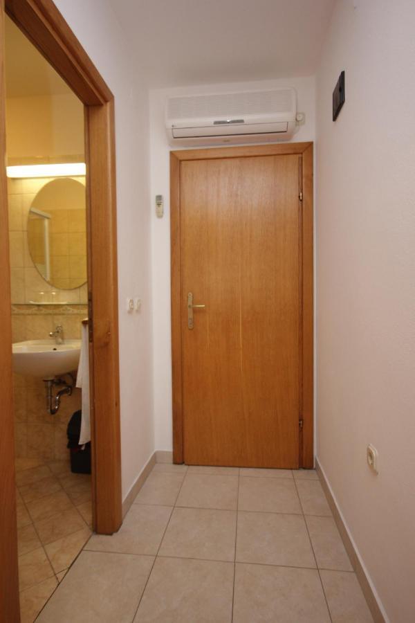 Apartments And Rooms By The Sea Zaglav, Dugi Otok - 8144 Sali Eksteriør bilde